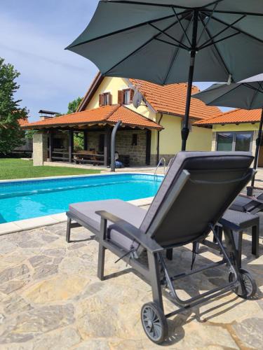 Lovinac Villa | SPA HOLIDAY HOUSE REŽEK - Lovinac