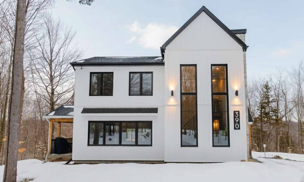 Chertsey Ski Chalet | Spa & Lili Lake | Le Boreas