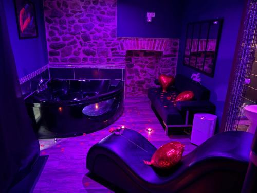 Donges Apartment | Spa love room