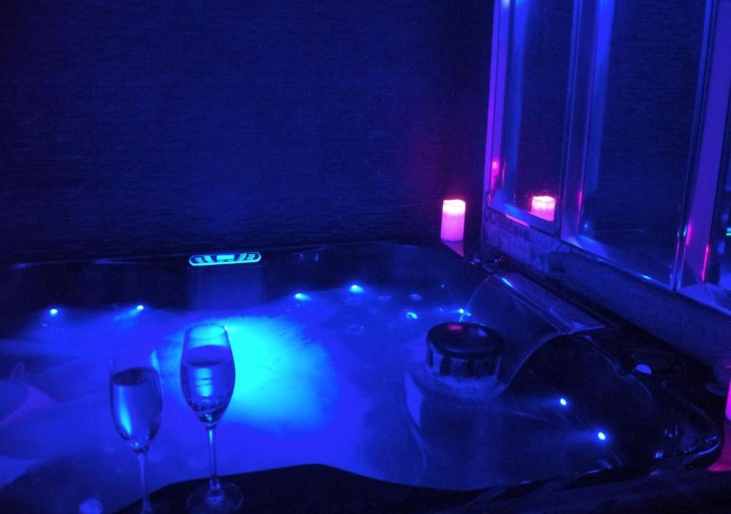 Messy Apartment | Spa nature et détente