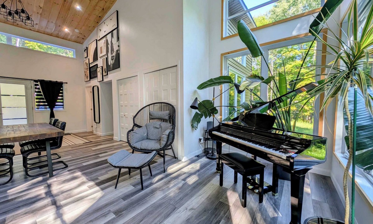 Mauricie Ski Chalet | Spa - Piano - Absolute Comfort - Le montagnard
