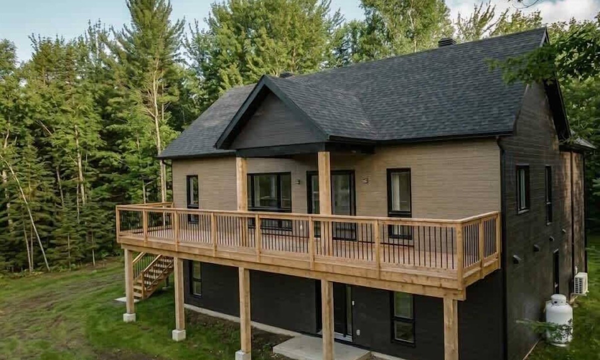 Argenteuil Regional County Municipality Ski Chalet | Spa, Pool Table & Comfort | Chalet le Barista