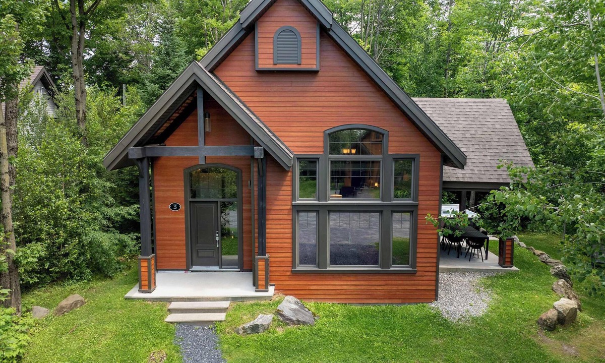 Scott Ski Chalet | Spa & Pool Table | Ivy Cottage
