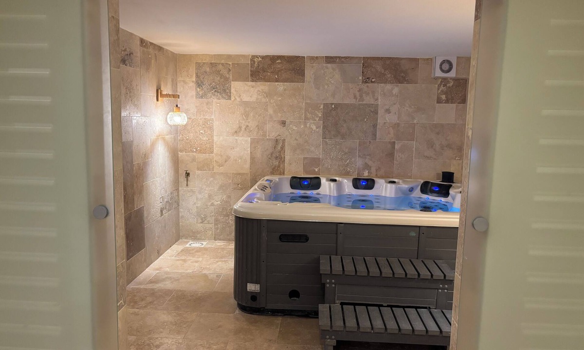 Lesquin Apartment | Spa, private and cinema in Lesquin