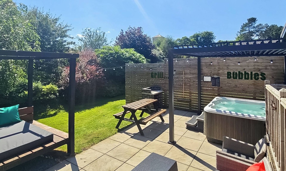 Raywell Ski Chalet | Spa Radiance (EV charger)