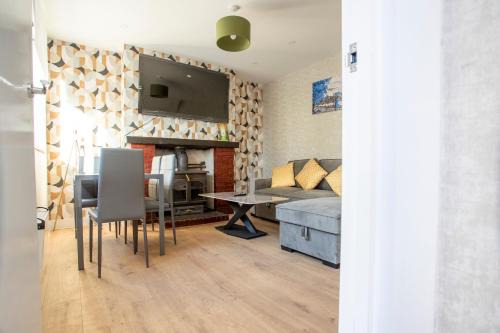 Brampton Cabin | Spa & Rose Cottages Gilsland