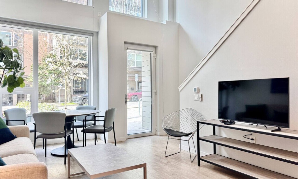 Lower Queen Anne Apartment | Space Needle, Climate Pledge Arena, Downtown!