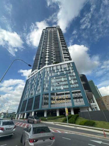 Taman Century Apartment | Space Residency By Antlerzone