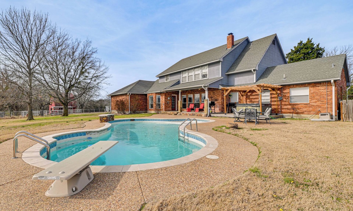 Sherman House | Space to Gather! Sherman Estate w/Pool & Hot Tub