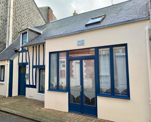 Le Treport House | Spacieuse Maison Bleue, au centre des Cordiers
