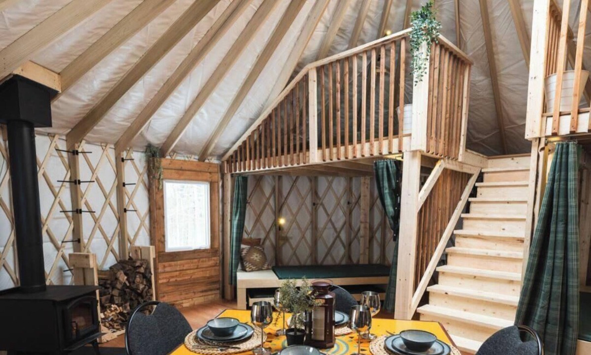Sainte-Agathe-des-Monts House | Spacious Yurt in the Woods
