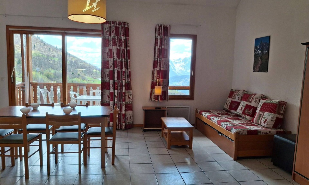 Saint-Francois-Longchamp Apartment | Spacious bright duplex for 8 with balcony