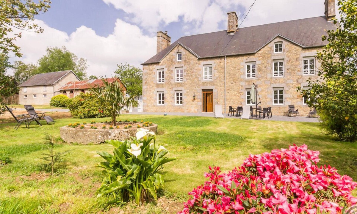 Le Grippon Cottage | Spacious house with large garden in Normandy