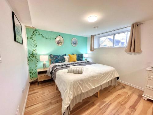 Port Colborne House | Spacious 1 BD + 1 Den near Marina and Canal