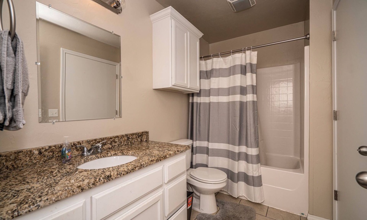 Central Oklahoma City Condo | Spacious 1 Bed - Gated - Reserved Parking