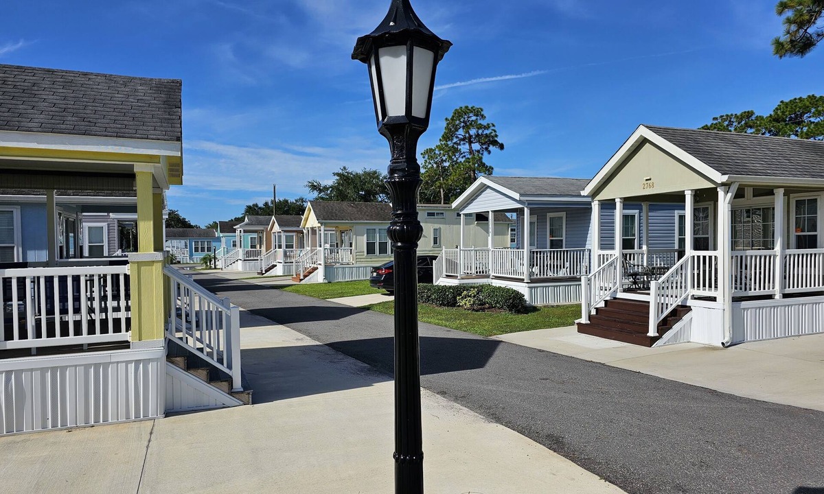 Kissimmee Resort | SPACIOUS 1 BEDROOM LOFT IN DISNEY AREA 5 STAR RATED MILL CREEK RESORT 2769