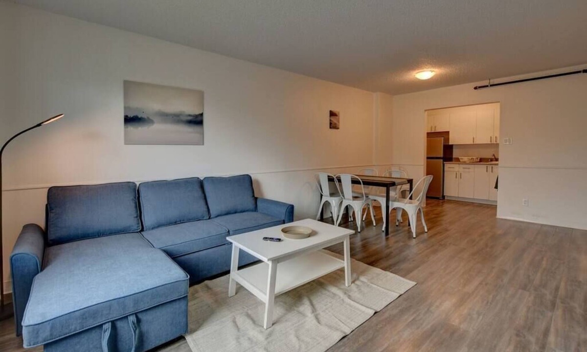 Laval Apartment | Spacious 1 bedroom, with balcony, Laval, all incl