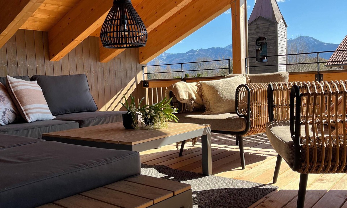 Uebersee Apartment | Spacious 140 sqm loft with sauna and roof terrace