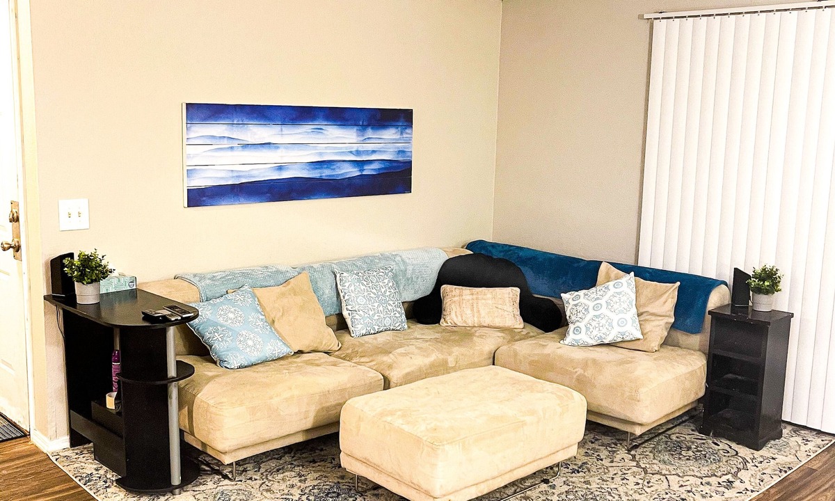 Centennial Apartment | Spacious 1B w/Parking!