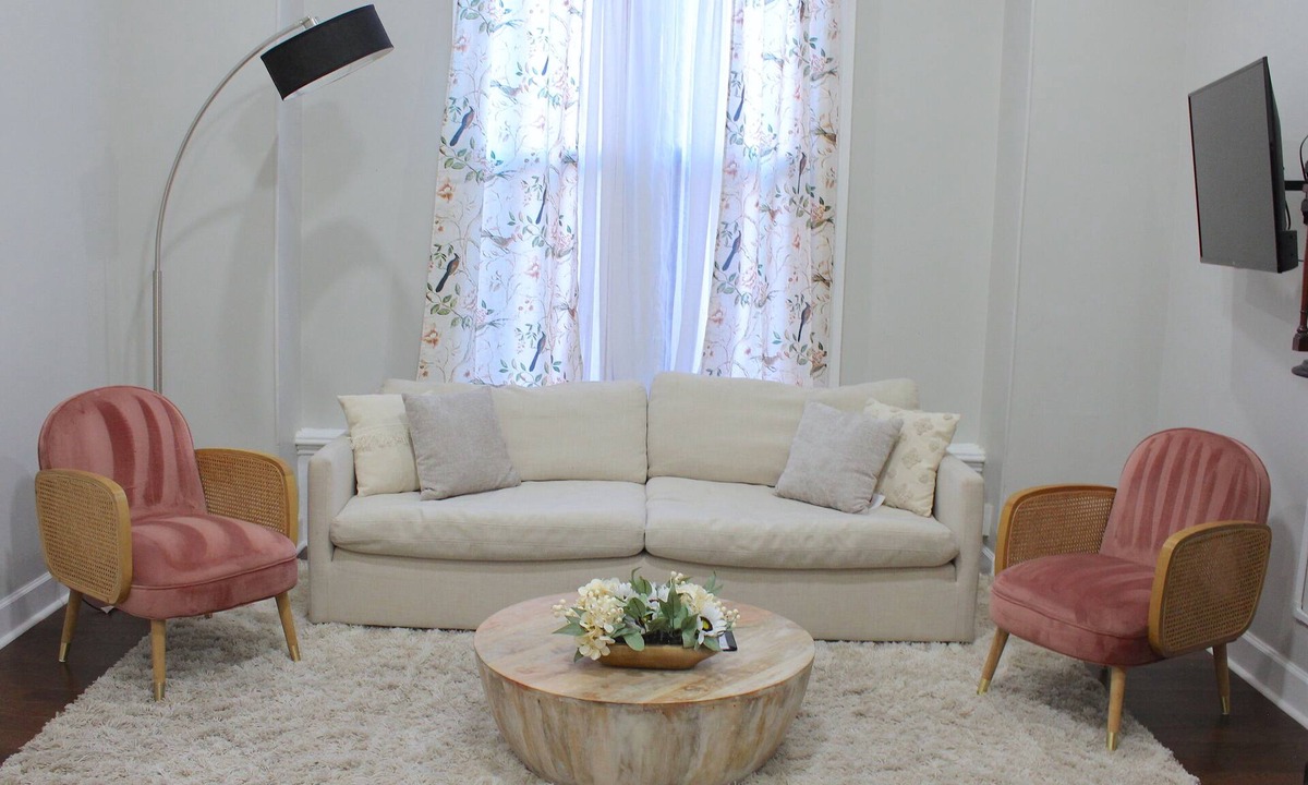 Albany Apartment | ★SPACIOUS 1BR Apt w/Character 10ft Ceilings W/D!★