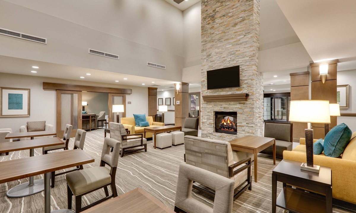 Central Oklahoma City Apartment | Spacious 1BR Suite w/ Kitchen | Pool + Breakfast