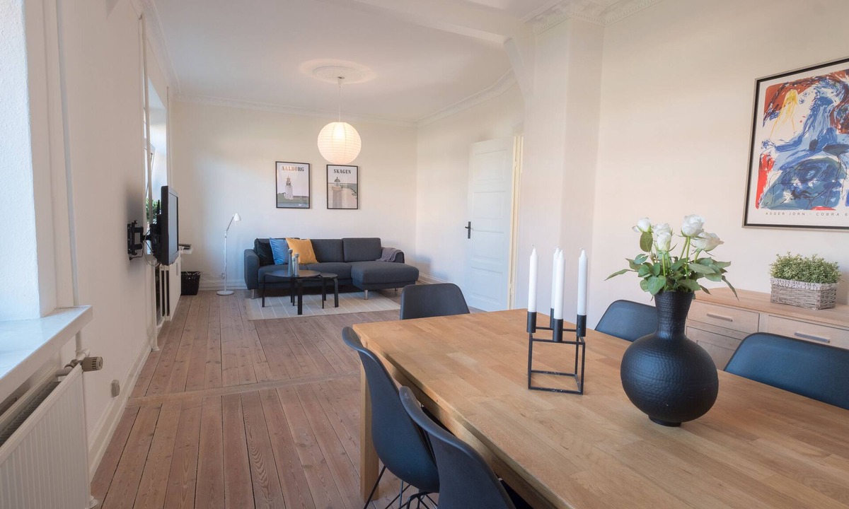 Aalborg Apartment | Spacious 2-Bed Apartment in Aalborg