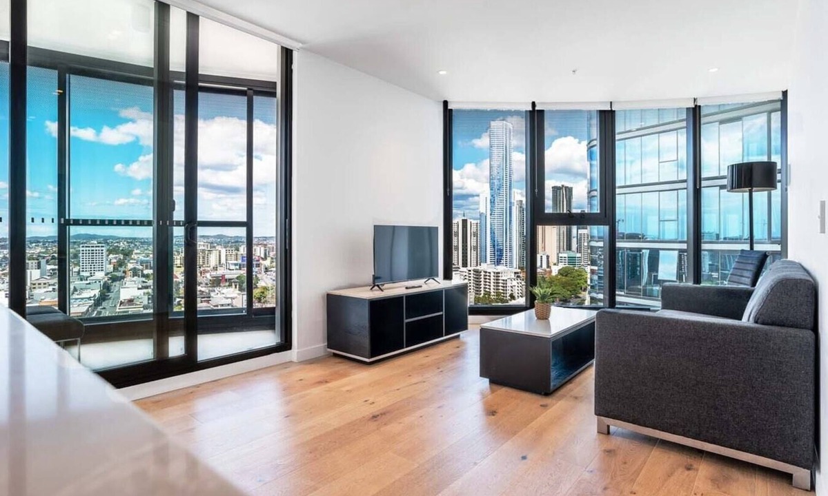 Fortitude Valley Apartment | Spacious 2 bedroom Apartment with Rooftop Access