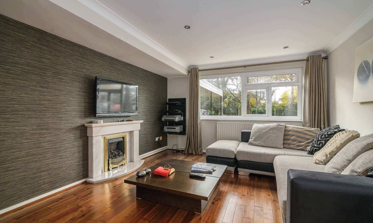 Edgbaston Apartment | Spacious 2 Bed Home with Parking Near City Centre