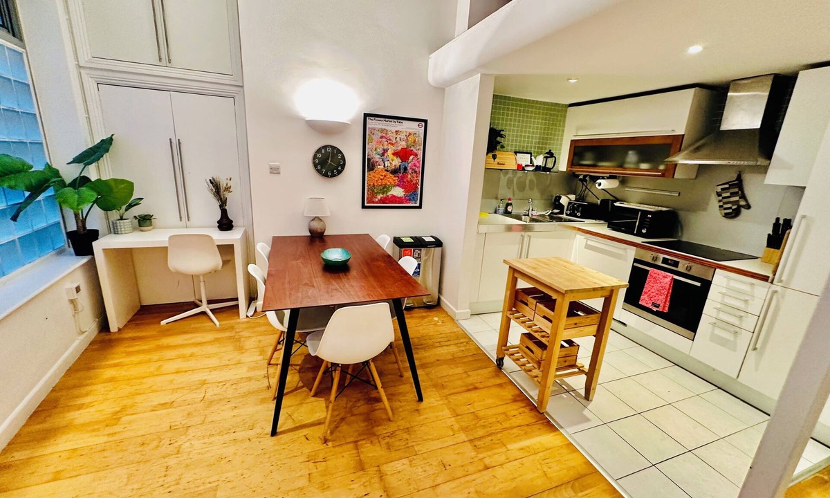 Weavers Apartment | Spacious 2 bed Shoreditch apartment