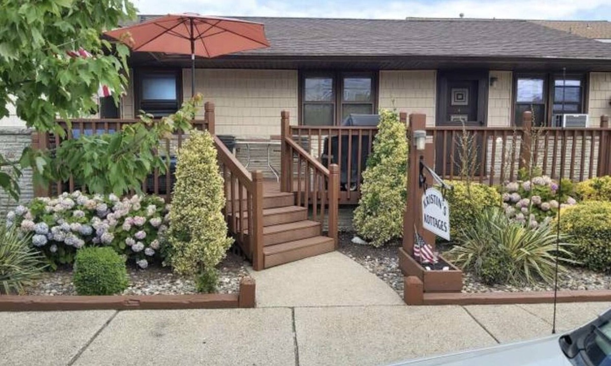 Wildwood Crest Apartment | Spacious 2-bedroom apt in the Crest