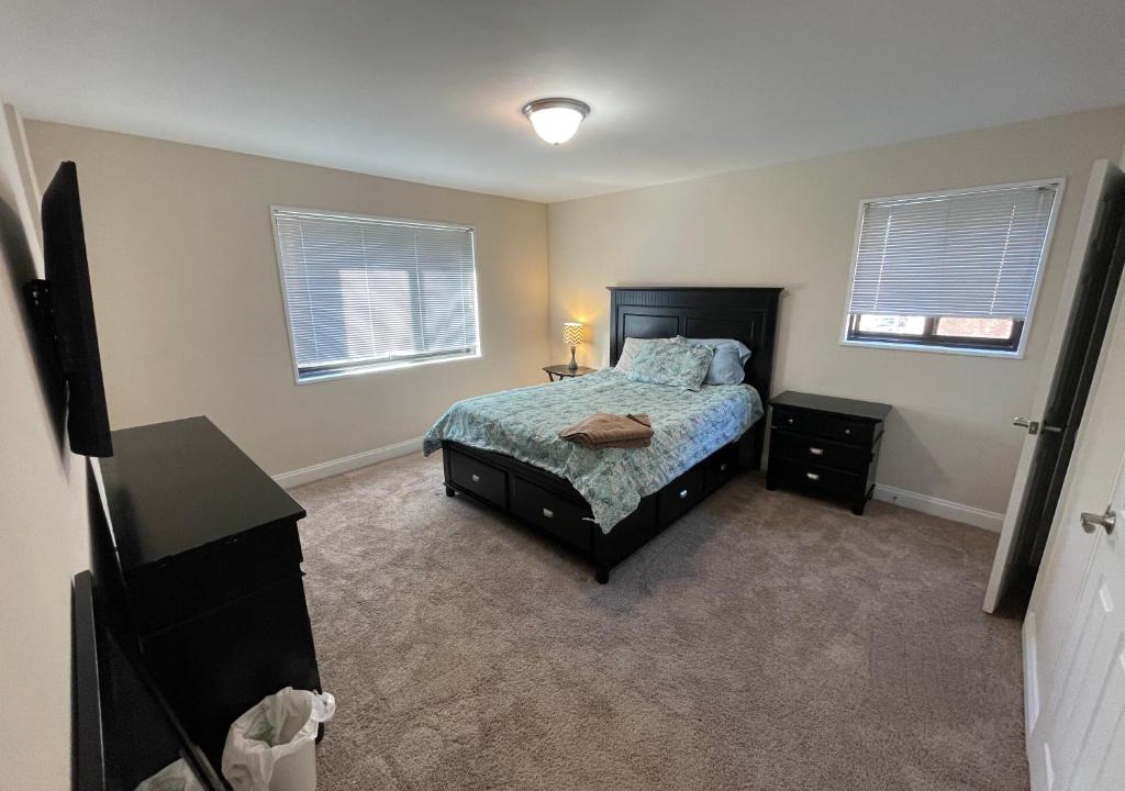 West Hyattsville Apartment | Spacious 2 bedroom in Chevy chase