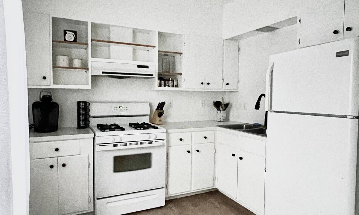 Warren Apartment | Spacious 2 bedroom apartment