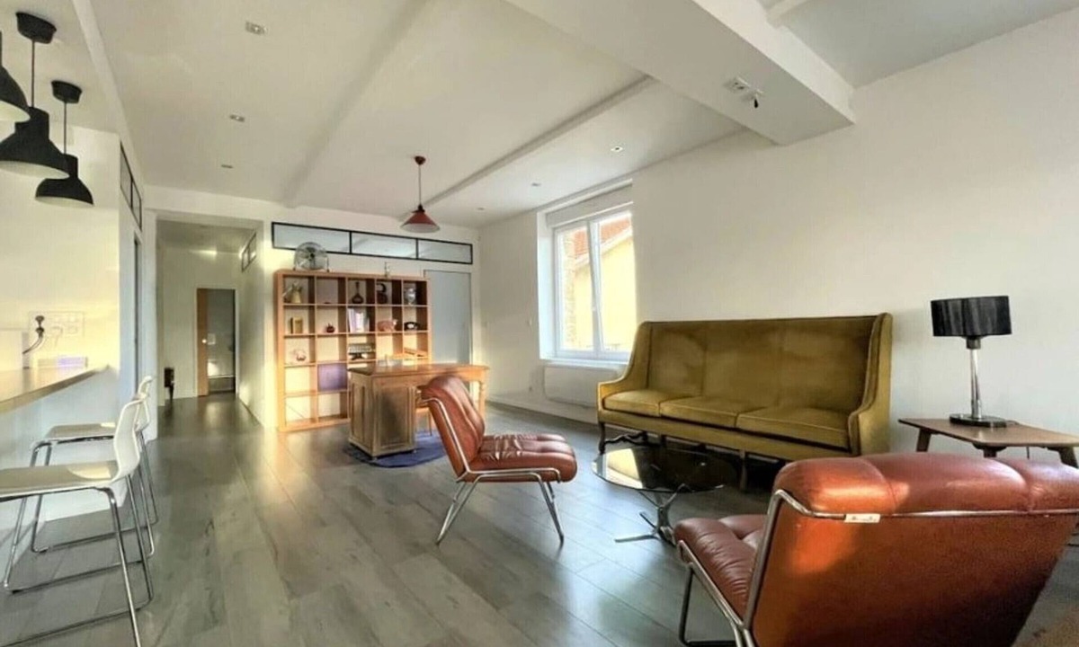 Barbatre Apartment | Spacious 2-Bedroom Apartment in Central Reims