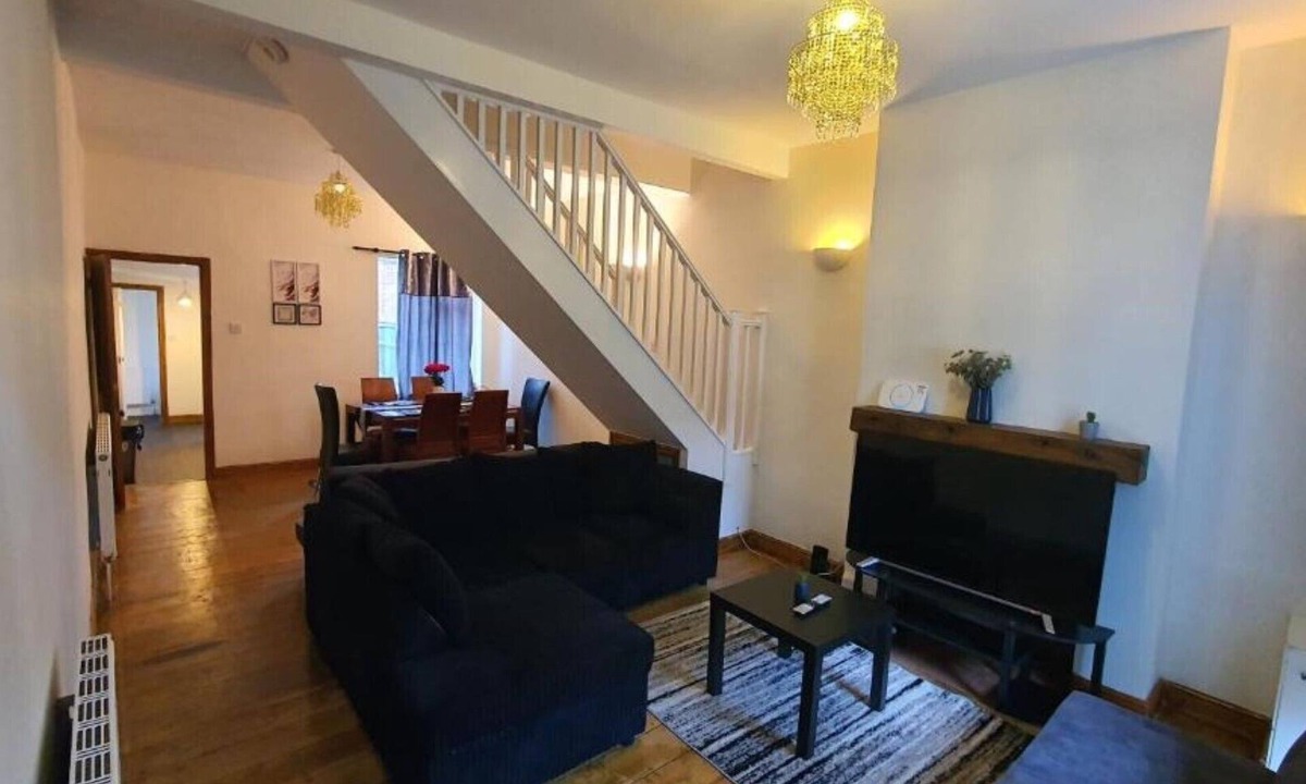 Erdington House | Spacious 2 Bedroom Home in Birmingham