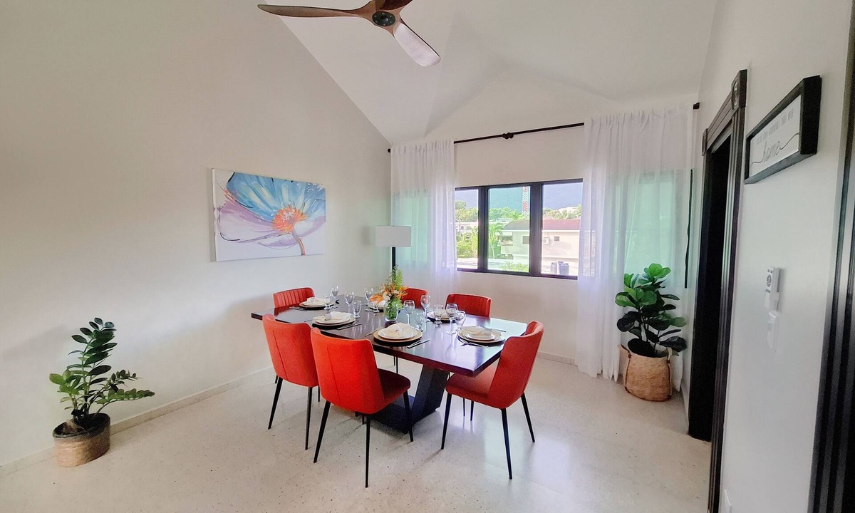 Los Maestros Apartment | Spacious 2BR, Fast WiFi/Ocean & Mountain Views, Security & Convenience