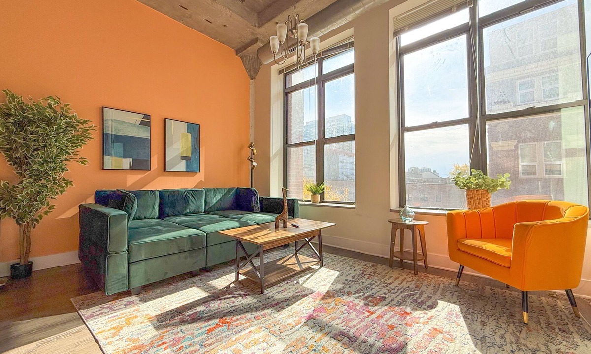 Near South Side Apartment | Spacious 2BR Group Retreat Near McCormick Place