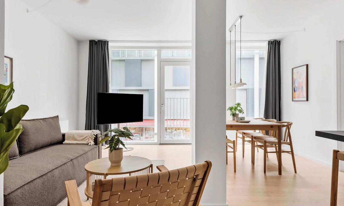 Midtbyen Apartment | Spacious 2BR Inner City Apartment for 6 People