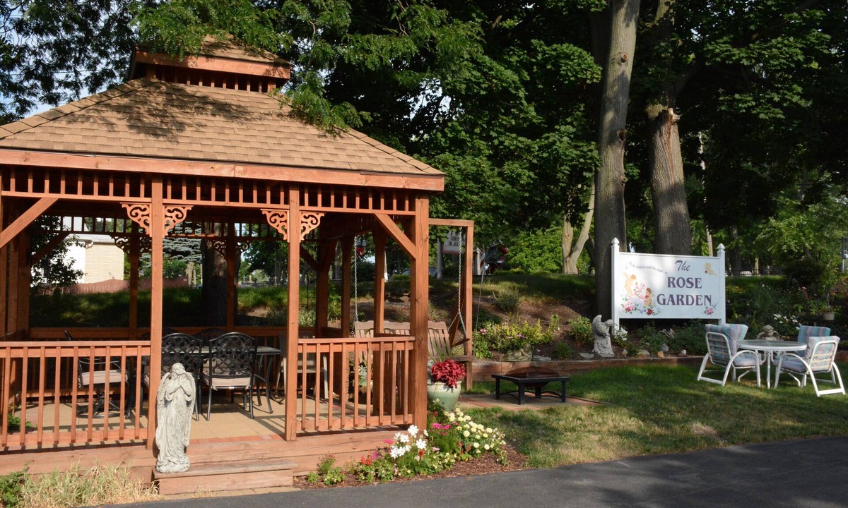 Lackawanna Apartment | Spacious 2nd Floor Flat