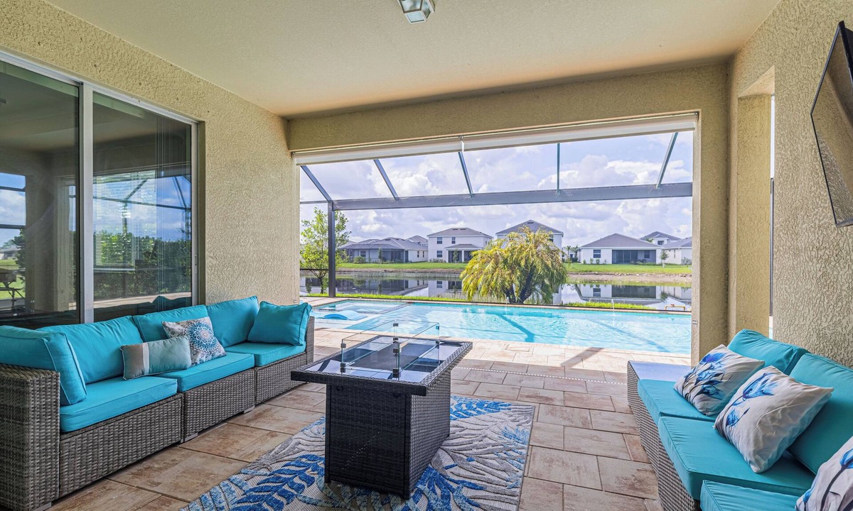Rural Estates House | Spacious 3 Bed/3 Bath Pool Home