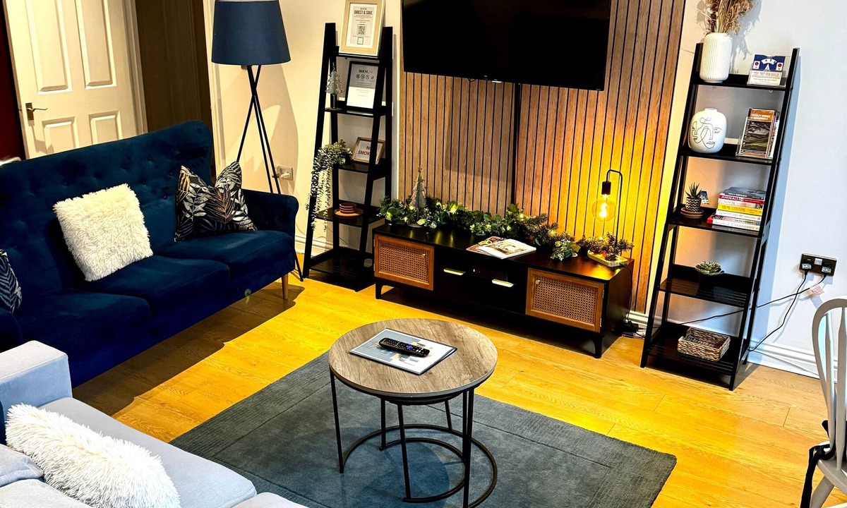 Knaresborough Apartment | Spacious 3 bed with Free parking