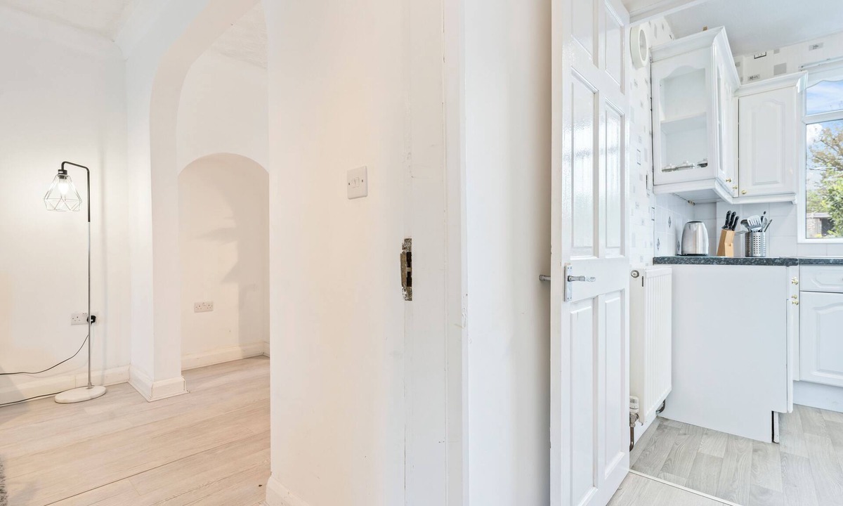 Moffat House | Spacious 3-Bed House in Birmingham