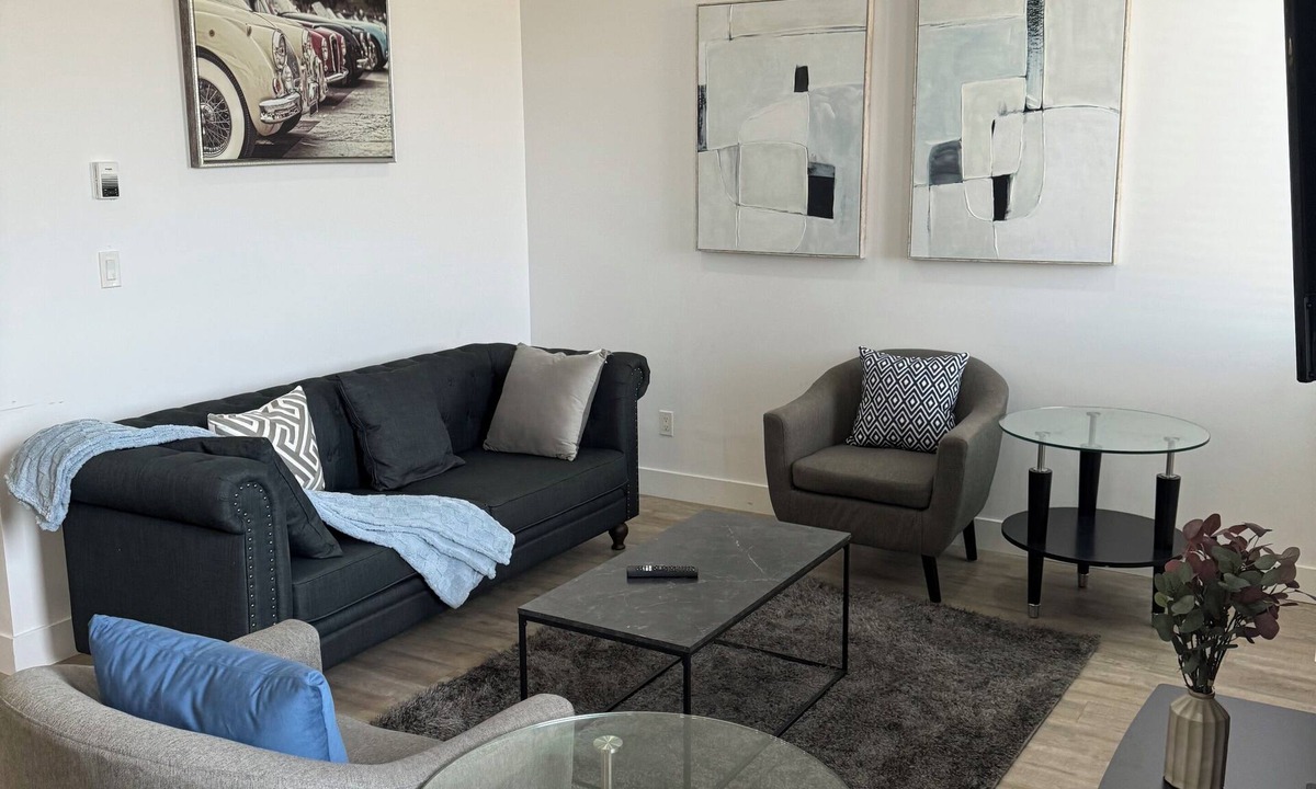 Regina House | Spacious 3 bedroom house with front attached garage