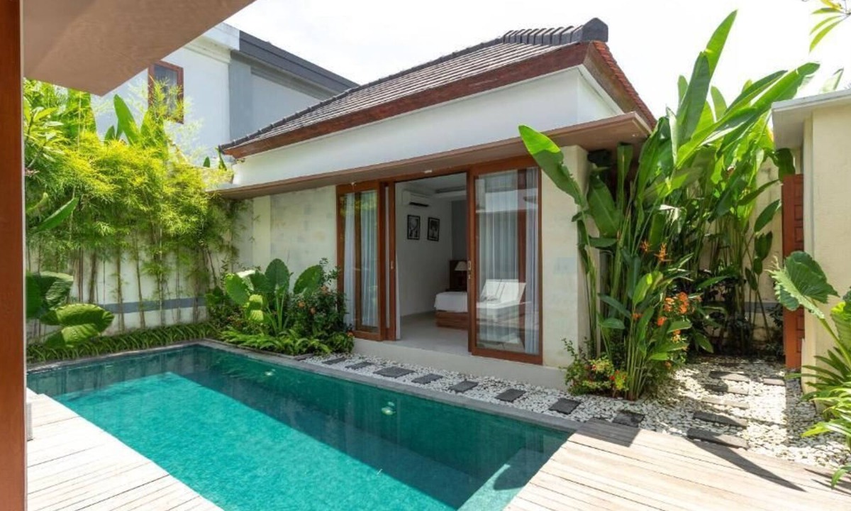 Sunset Road Villa | Spacious 3 Bedroom Private Pool Villa in Legian
