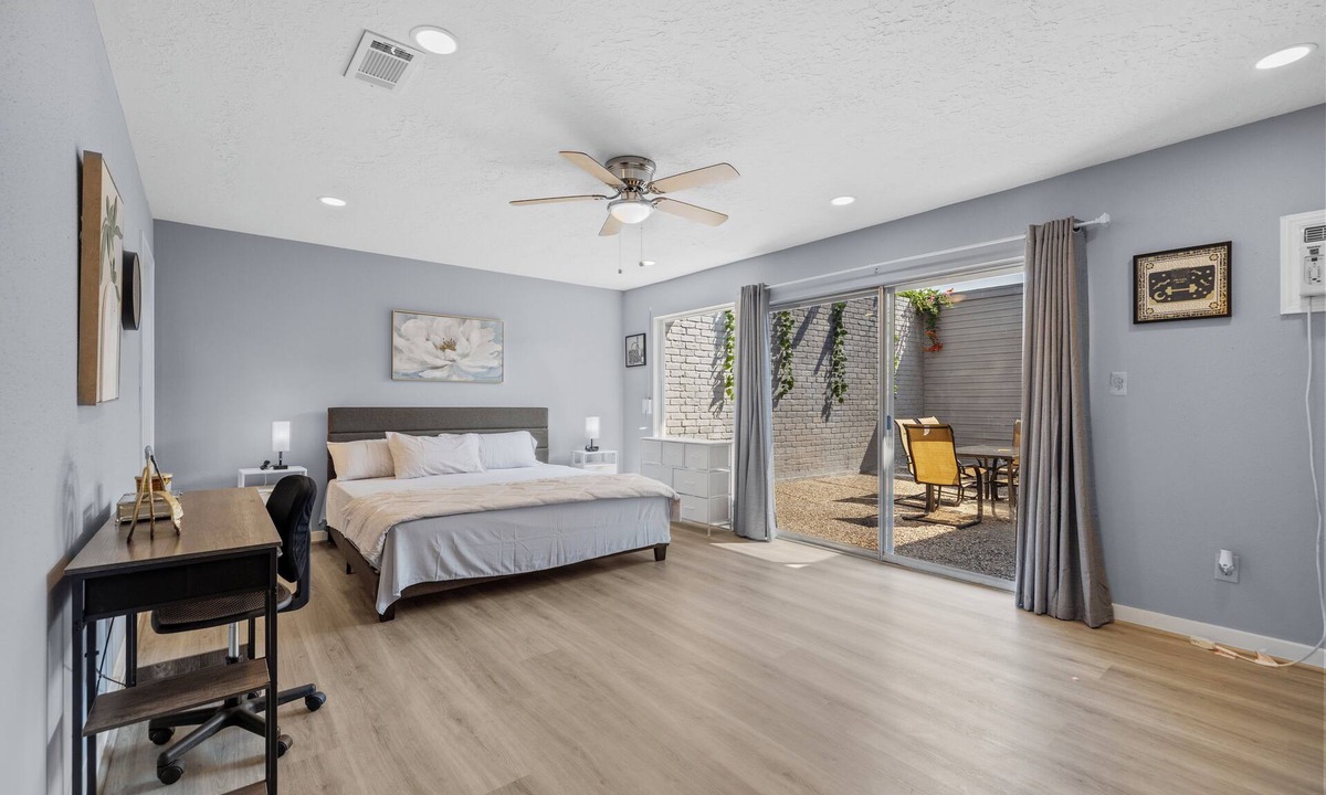 Briarforest House | Spacious 3-bedroom townhome in peaceful Houston with BBQ in Backyard