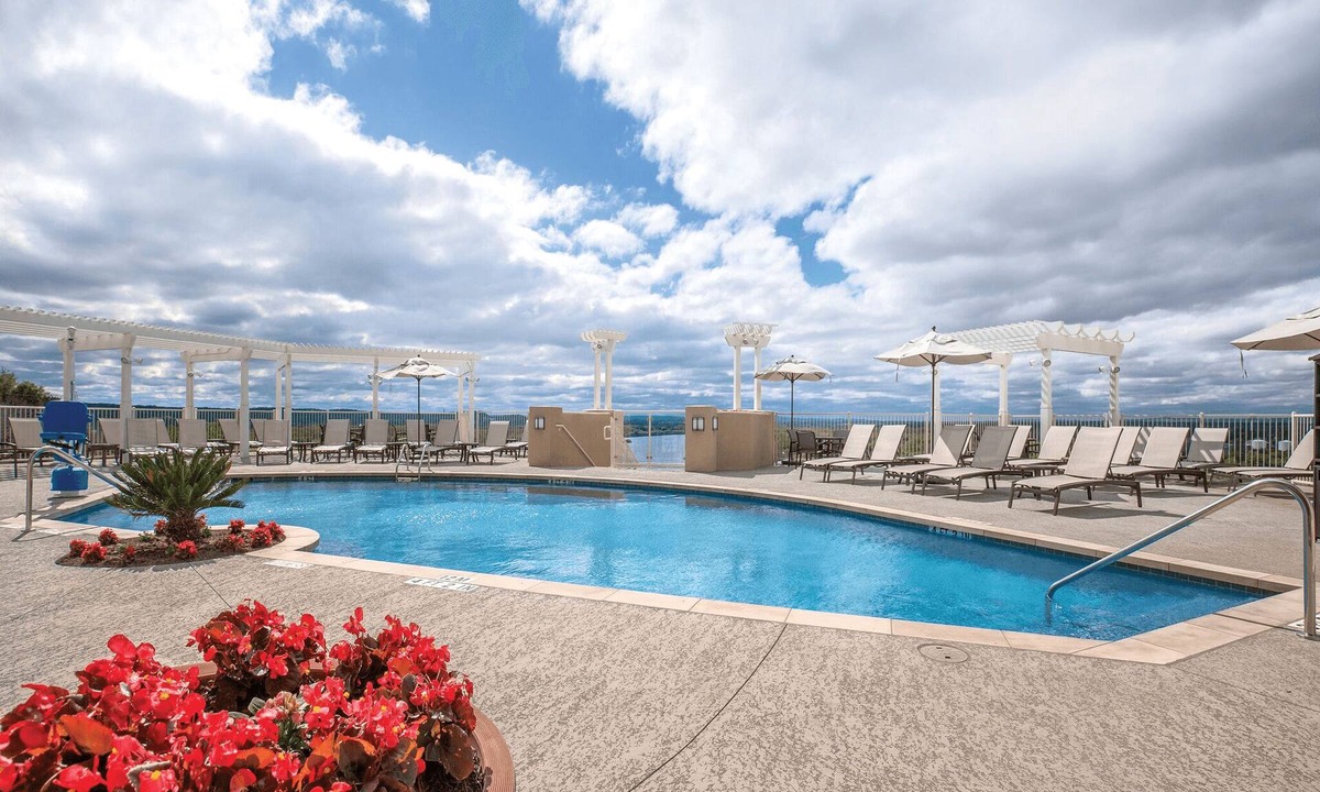Marble Falls Apartment | Spacious 3-bedroom Penthouse in wonderful Marble Falls