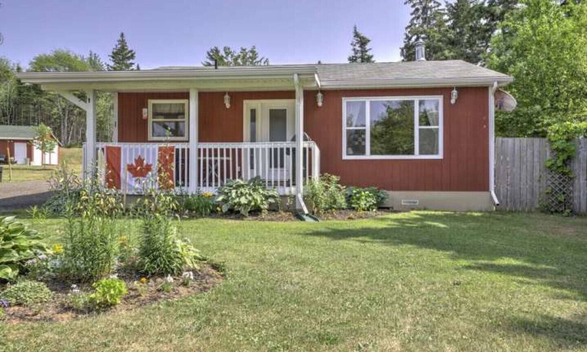 French River Cottage | Spacious 3 BR Cottage, Quiet and PeacefulnInn The Woods Cottages PEI - Cottage 1