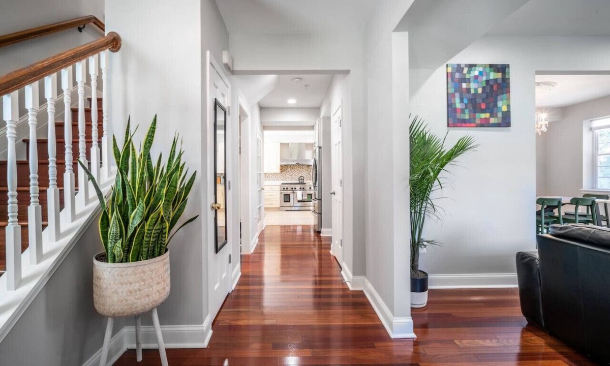 Downtown House | Spacious 3-Level Colonial Near DC - Walk to Metro & Attractions!