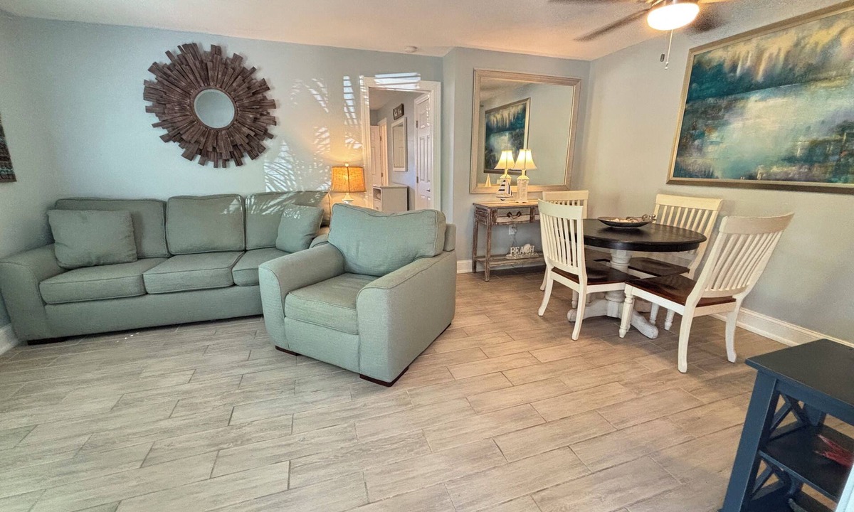 Bonita Shores Cottage | Spacious 3 Rooms 1.5 Mi 2 Beach On Gulf Access River W/Dock Close 2 Everything