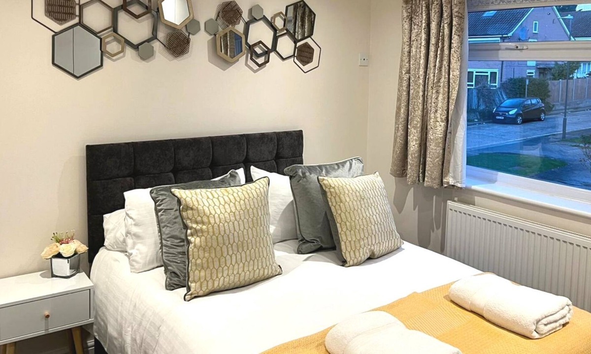 Canons Apartment | Spacious 3BR/1BA Pet Friendly Flat w/FREE WIFI