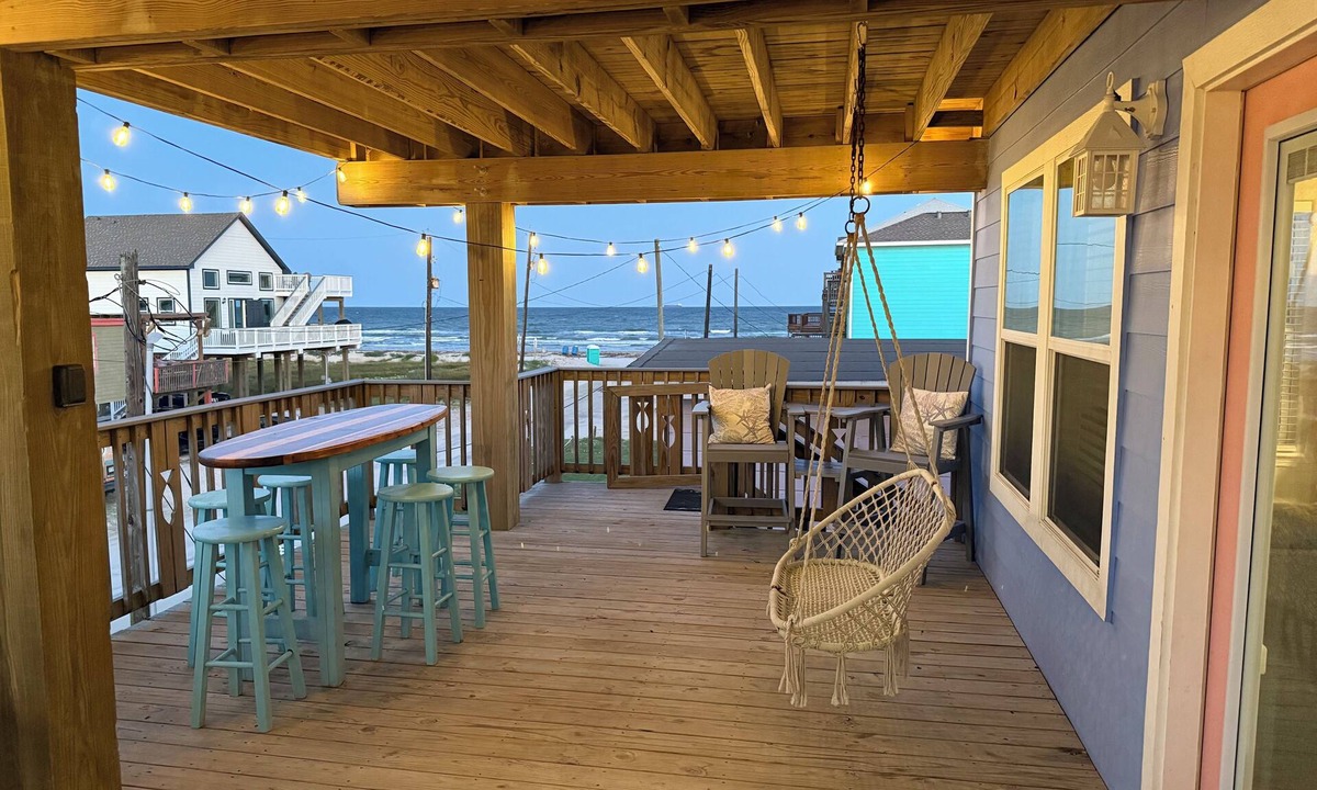 Surfside Beach House | Spacious 3BR House Only Steps To Surfside Beach, TX!
